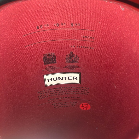 Red Hunters - Picture 5 of 5